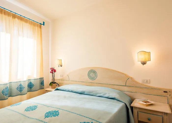 Apartmanhotel In Orosei, 4 Beds With Air Conditioning 3*