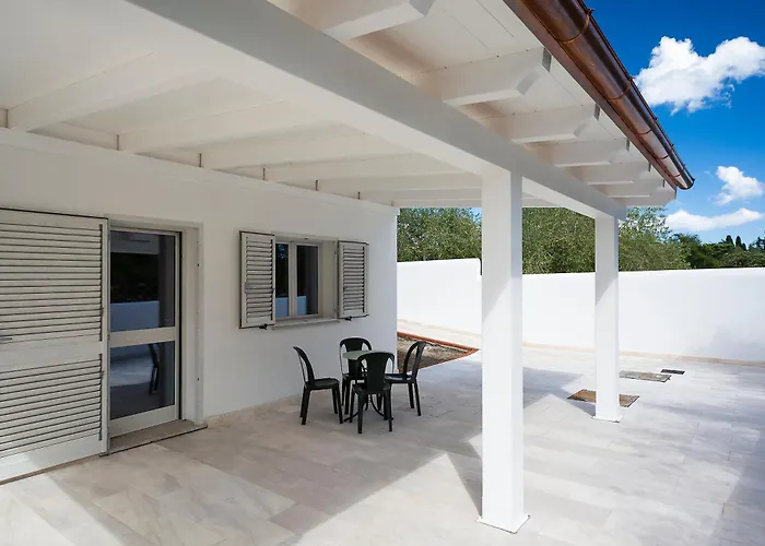 In Orosei, 4 Beds With Air Conditioning Aparthotel